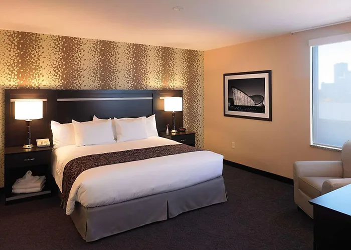 The Strathallan - A Doubletree By Hilton